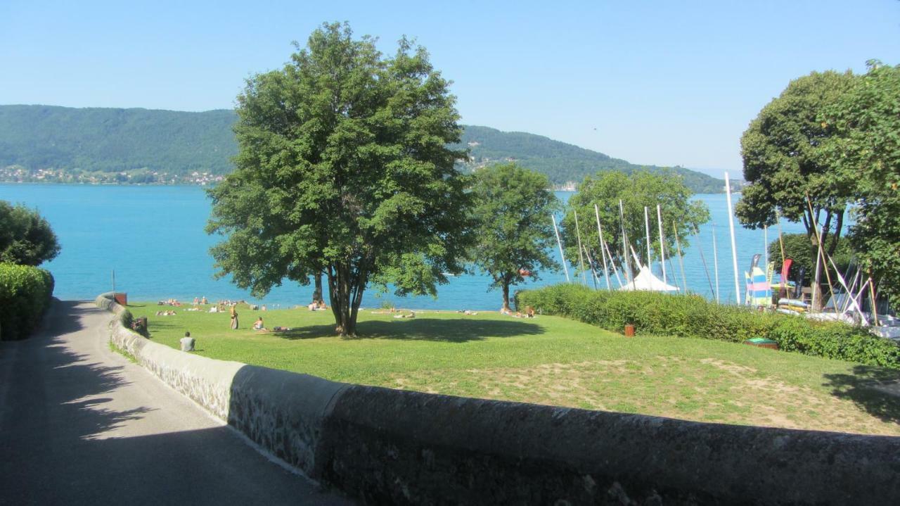 Villa Le Lac Cottage Au Bord Du Lac D'Annecy - Chambre Chez L'Habitant - Les Terrasses Du Lac Верие-дю-Лак Екстериор снимка
